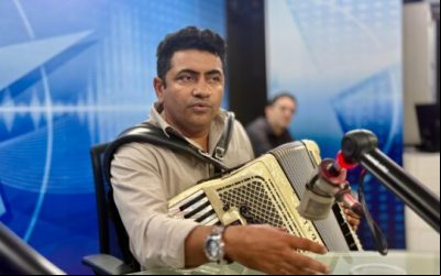 Vereador Mô Lima lança música para campanha de Cícero a governador da Paraíba durante programa Voz da Paraíba