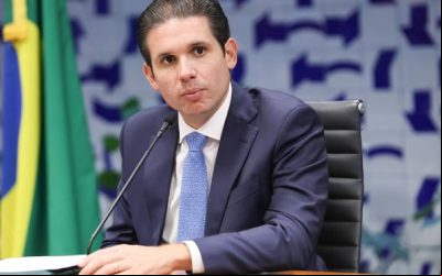 Zambelli: Câmara bloqueia verbas e Itália analisa extradição!