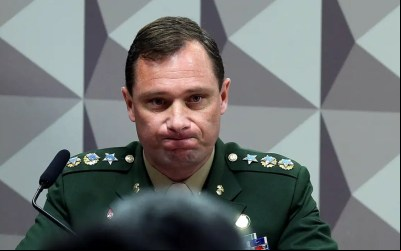 Moraes determina prisão de Cid, mas revoga em seguida; PF vai ouvi-lo